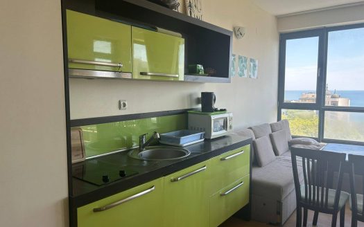 Drei-Zimmer-Wohnung mit direktem Meerblick – Komplex „Yalta“, Goldstrand ID: 94049