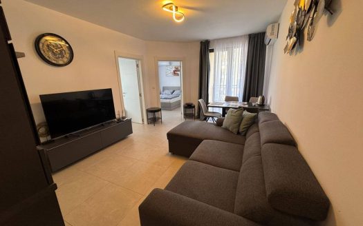 Drei-Zimmer-Wohnung mit Fußbodenheizung im Polarstar-Komplex, Sweti Wlas ID: 80657