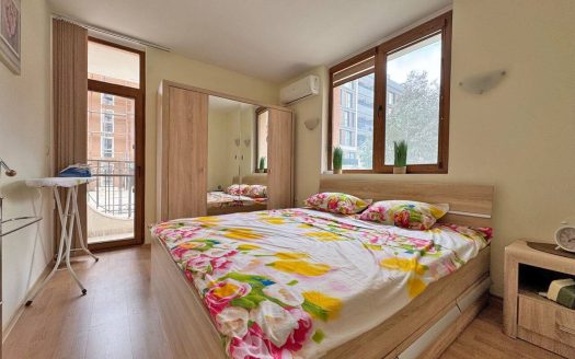 Drei-Zimmer-Wohnung mit Blick auf den Pool – Levsha, Sonnenstrand ID: 87075