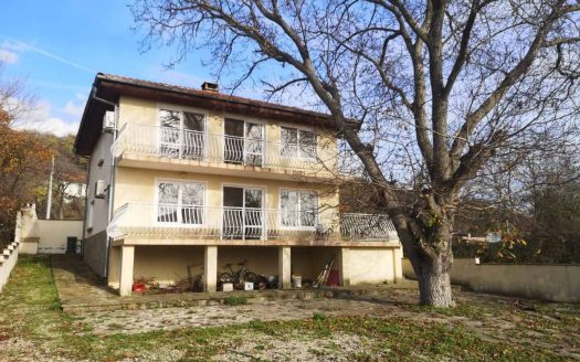 Haus mit großem Grundstück – Goriça ID: 95930
