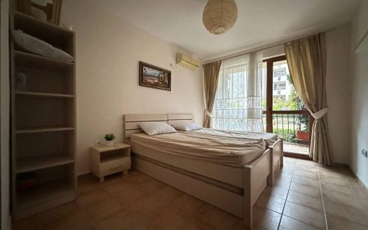 Drei-Zimmer-Wohnung mit Poolblick in Cascadas 1 ID: 52051