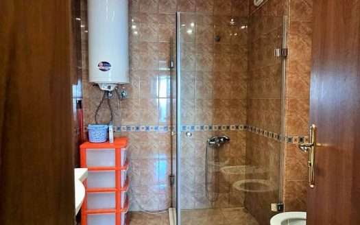 Zwei-Zimmer-Wohnung mit zwei Badezimmern in Semiramida ID: 47738