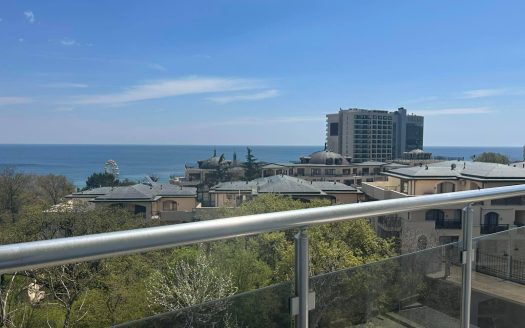 Drei-Zimmer-Wohnung mit direktem Meerblick – Komplex „Yalta“, Goldstrand ID: 94049