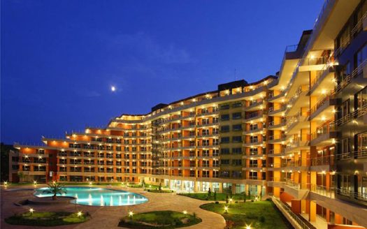 Drei-Zimmer-Wohnung mit Blick auf den Pool in Sonnenstrand ID: 49378