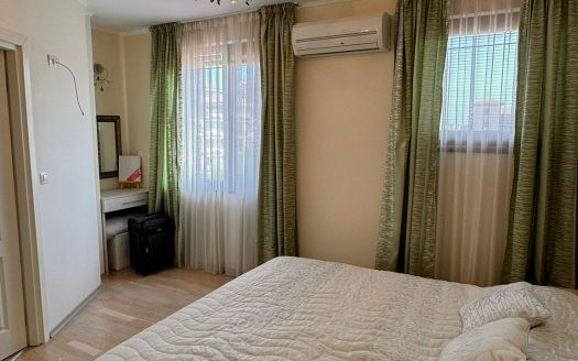Drei-Etagen-Wohnung am Meer im Esteban ID: 36501
