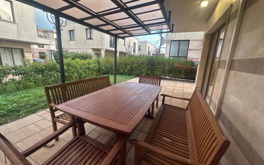 Zweistöckiges Haus mit drei Schlafzimmern in Pomorie ID: 56481