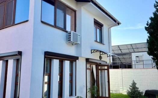 Wohnhaus mit Grundstück in Gyulevtsa – großzügiger Wohnraum für ständiges Wohnen ID: 80140