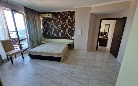 Zwei-Zimmer-Wohnung in erster Linie mit Panoramablick auf das Meer im Grand Hotel, Sweti Wlas ID: 78207