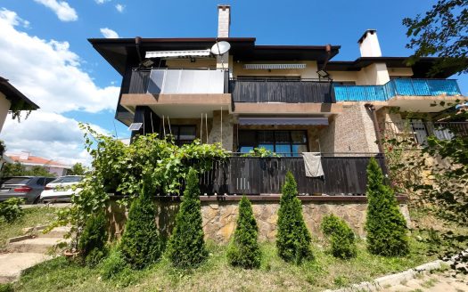 Haus mit drei Schlafzimmern in Koschariza ID: 56496