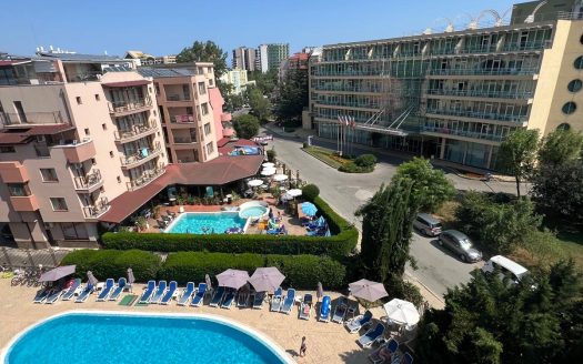 Drei-Zimmer-Wohnung mit Poolblick am Sonnenstrand ID: 36467