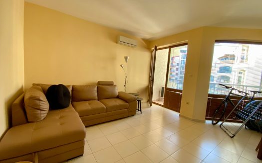 Zweizimmerwohnung mit Pool in Shato Del Mar ID: 48901