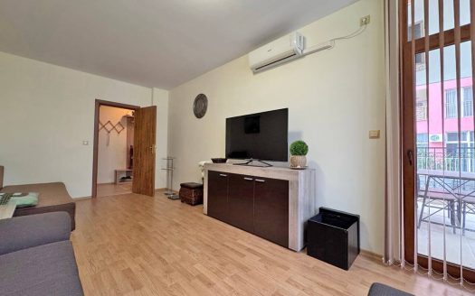 Drei-Zimmer-Wohnung mit Blick auf den Pool – Levsha, Sonnenstrand ID: 87075