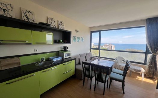 Drei-Zimmer-Wohnung mit direktem Meerblick – Komplex „Yalta“, Goldstrand ID: 94049
