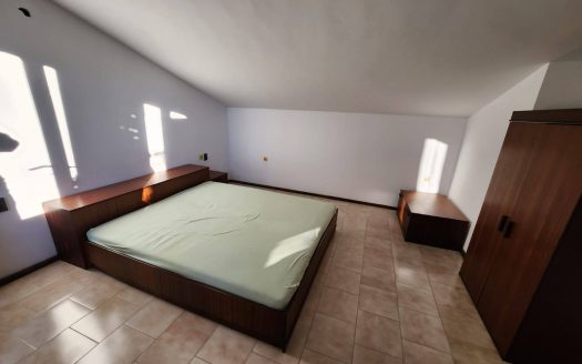 Haus in Koschariza mit Grundstück und Kamin ID: 56564