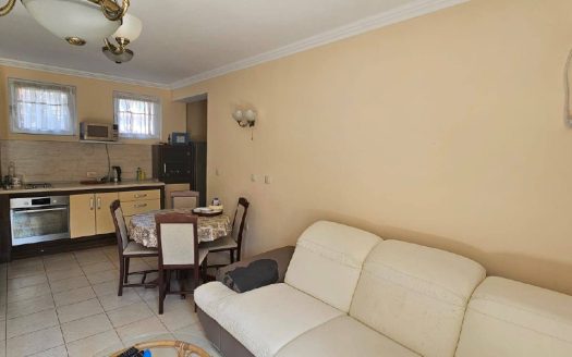 Drei-Zimmer-Wohnung mit Blick auf den Pool in Laguna 3 ID: 50226