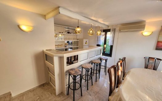 Haus in Koschariza mit Grundstück und Kamin ID: 56564