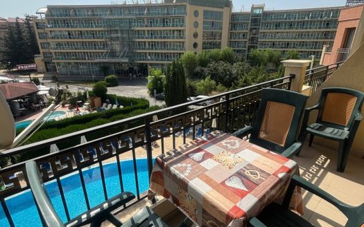 Drei-Zimmer-Wohnung mit Blick auf den Pool in Antares ID: 51562