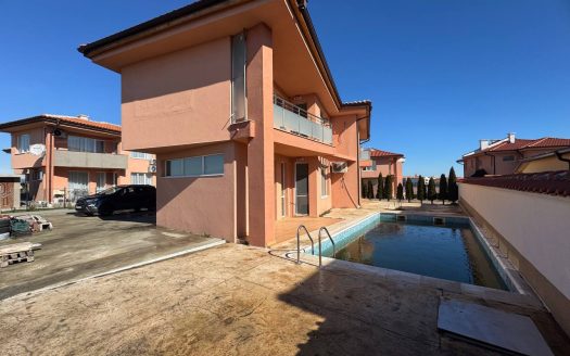 Haus mit Grundstück, Pool und Parkplatz – Rawda ID: 85429