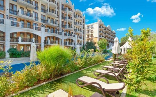 Drei-Zimmer-Wohnung mit Blick auf den Pool – Harmony Suites 11 Grand Resort, Sonnenstrand ID: 96999