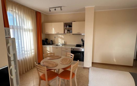 Drei-Zimmer-Wohnung mit zwei Schlafzimmern im Royal Sun – Sonnenstrand ID: 80255